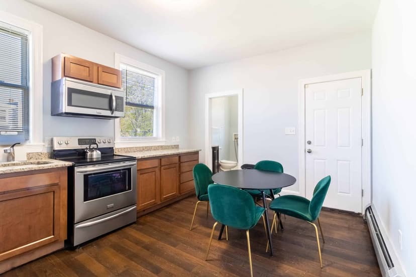 June Homes 02121, Boston image 45