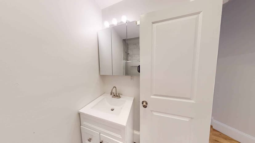 June Homes 02135, Boston image 62