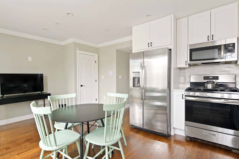 June Homes 02135, Boston image 213