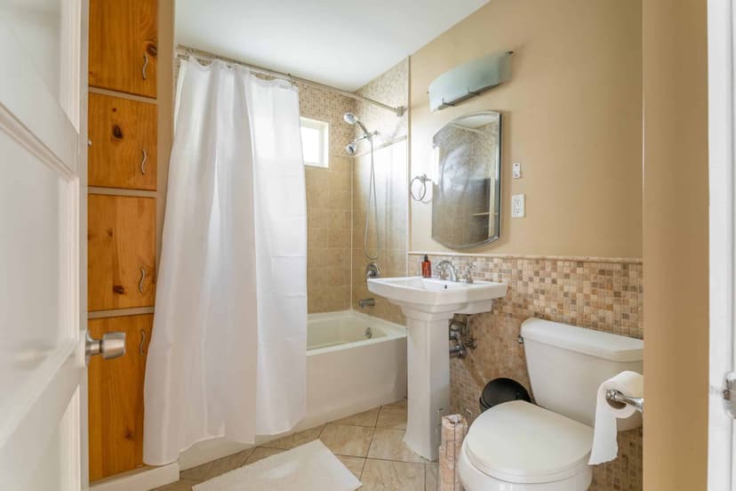 June Homes 02135, Boston image 123