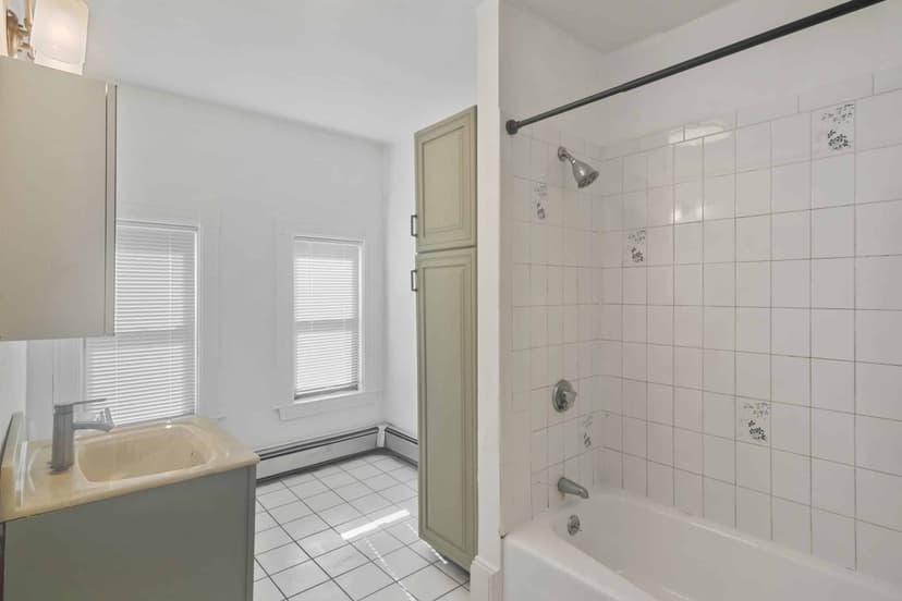 June Homes 02135, Boston image 11