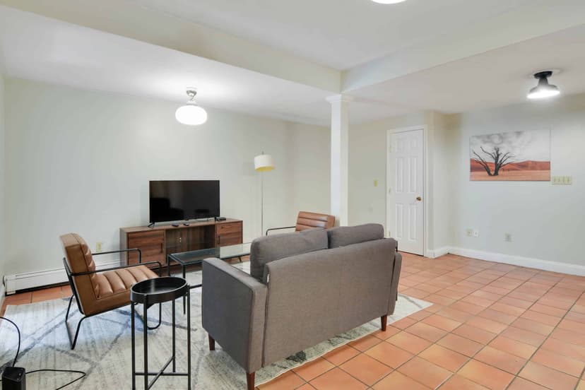 June Homes 02135, Boston image 159