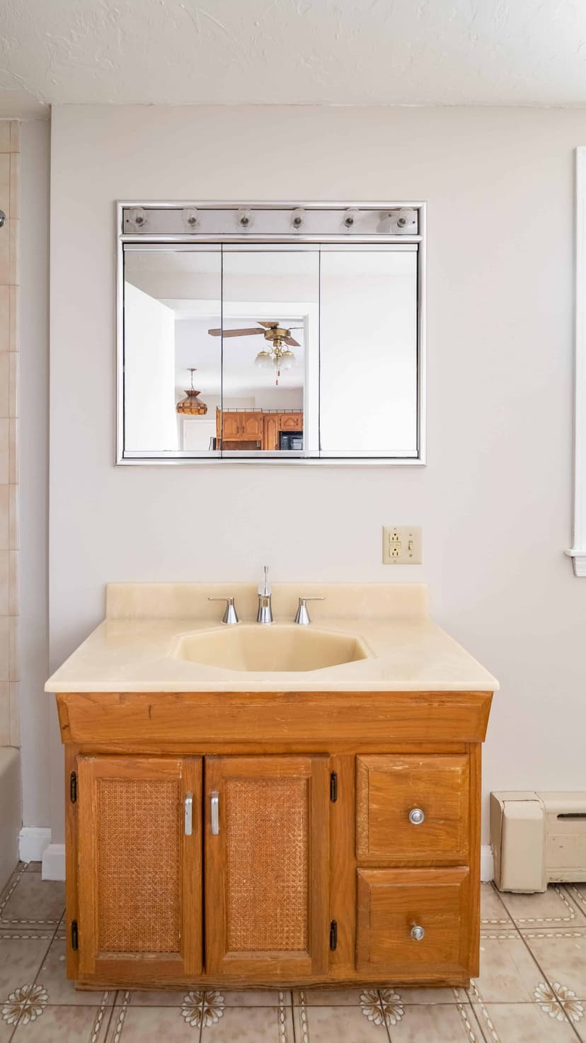 June Homes 02135, Boston image 136
