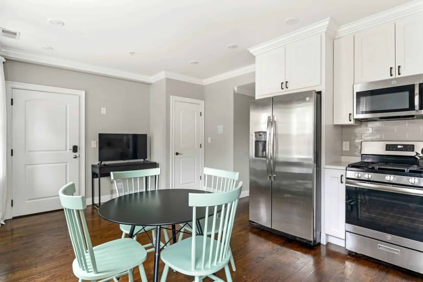 June Homes 02135, Boston image 51