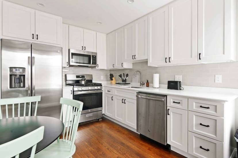 June Homes 02135, Boston image 50