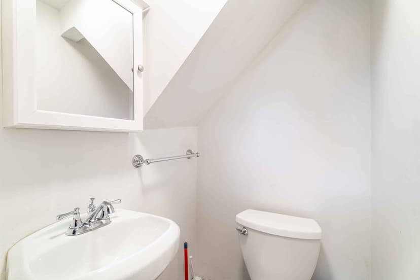 June Homes 02135, Boston image 129
