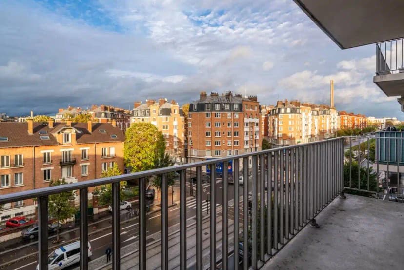 XO 75017, Paris view 3