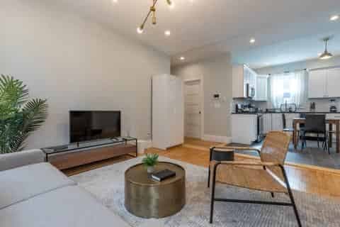 June Homes 02125, Boston image 29