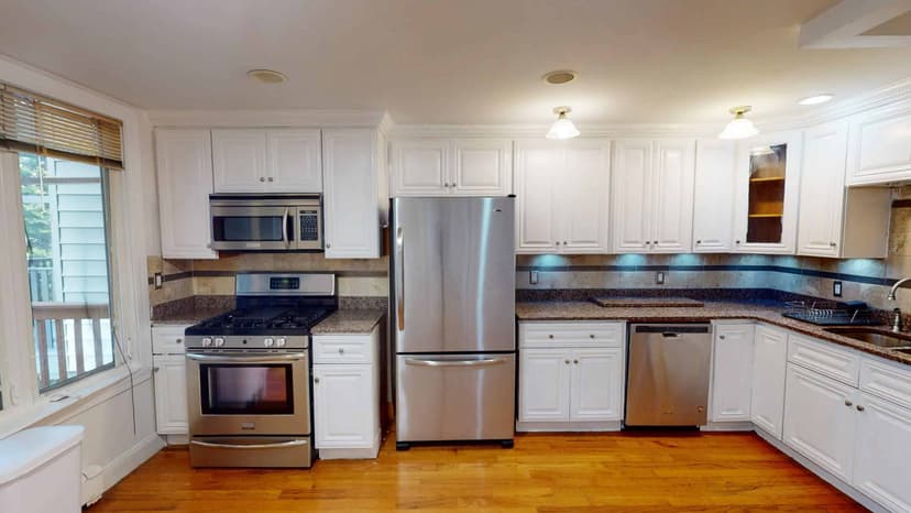 June Homes 02125, Boston image 18