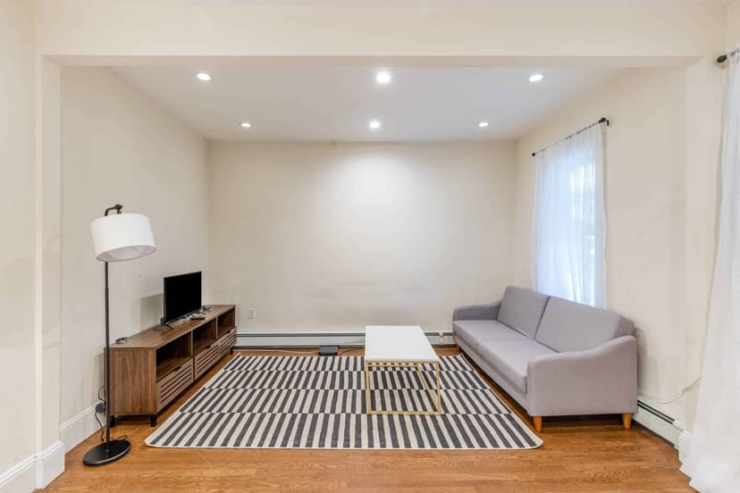 June Homes 02125, Boston image 156