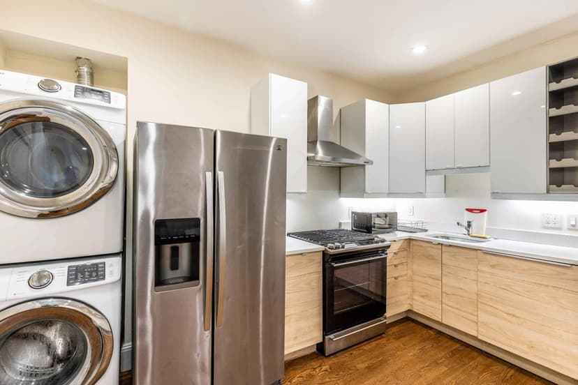 June Homes 02125, Boston image 157