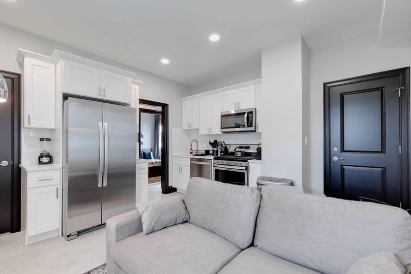 June Homes 02125, Boston image 58