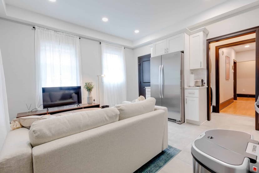 June Homes 02125, Boston image 23