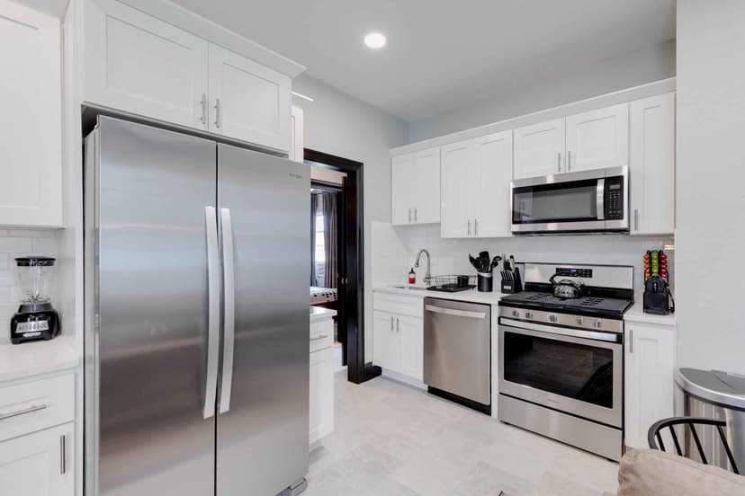 June Homes 02125, Boston image 57