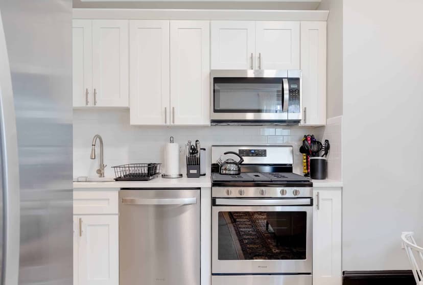 June Homes 02125, Boston image 124