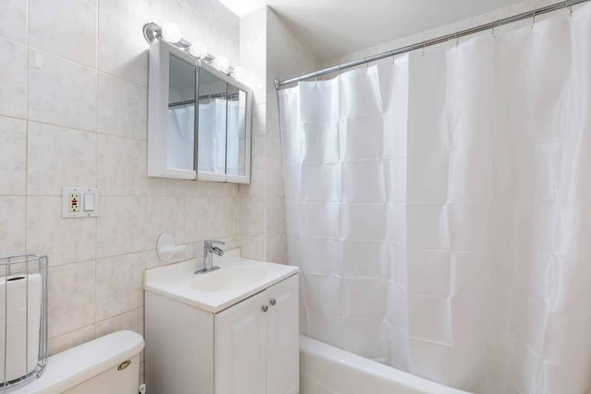 June Homes 02125, Boston image 153