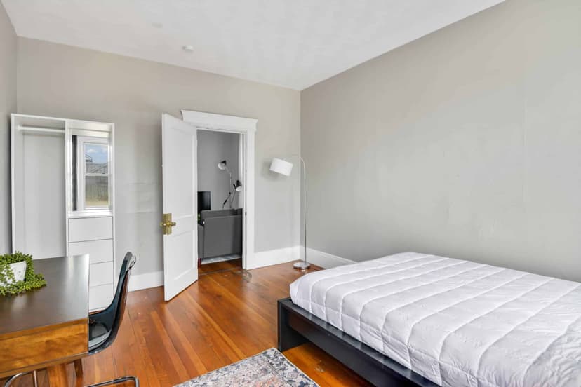 June Homes 02134, Boston image 98