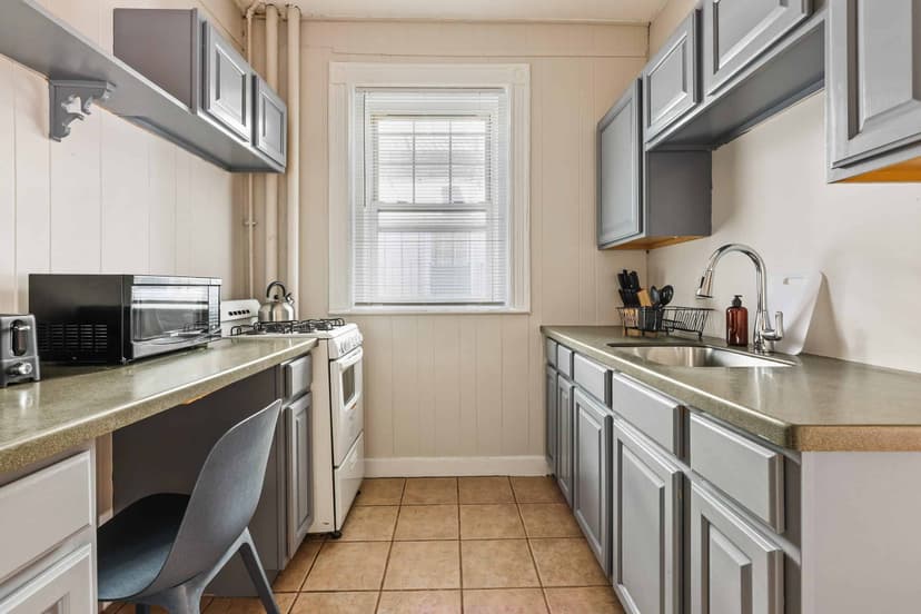 June Homes 02134, Boston image 325