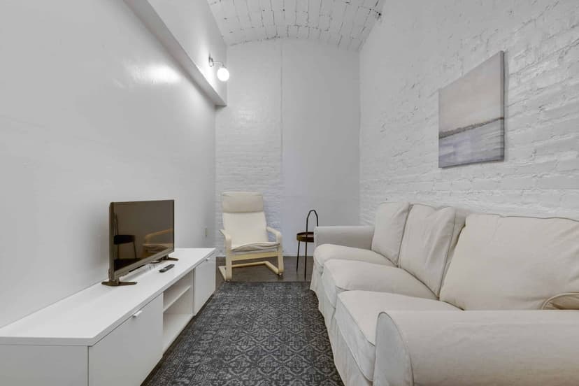 June Homes 02134, Boston image 573