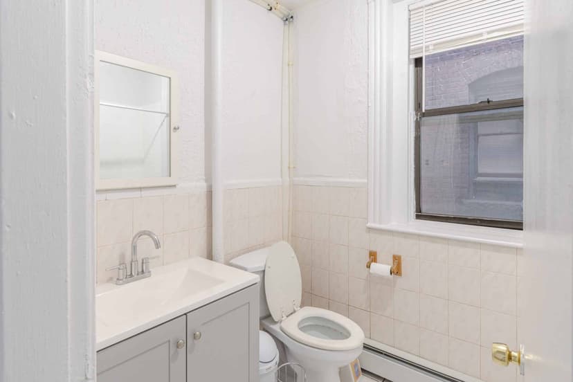 June Homes 02134, Boston image 77