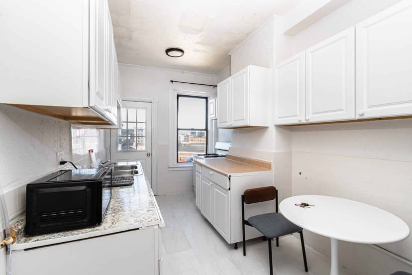 June Homes 02134, Boston image 78