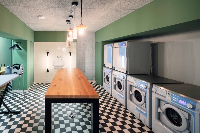 Neon Wood Frankfurt  Riedberg, Frankfurt image 17