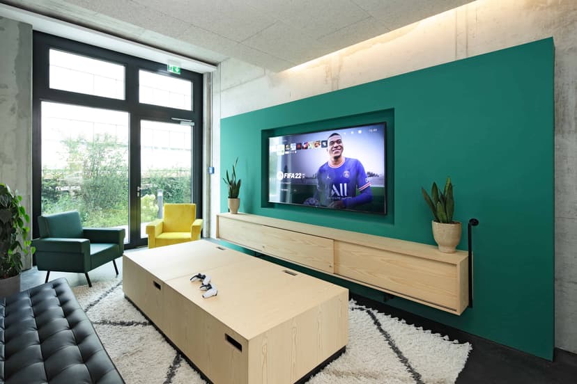 Neon Wood Frankfurt  Riedberg, Frankfurt image 21