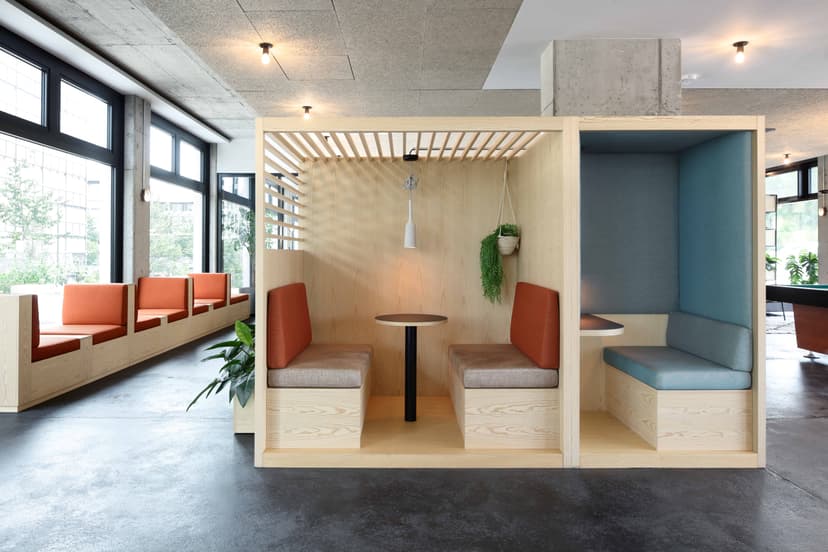 Neon Wood Frankfurt  Riedberg, Frankfurt view 2