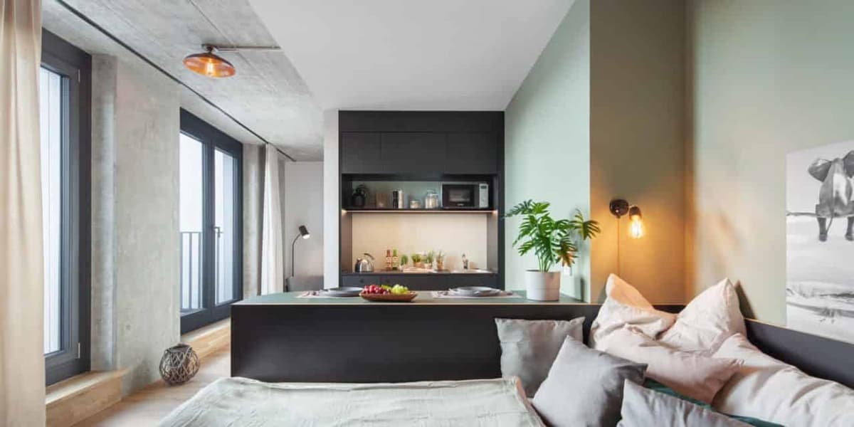 Neon Wood Adlershof, Berlin