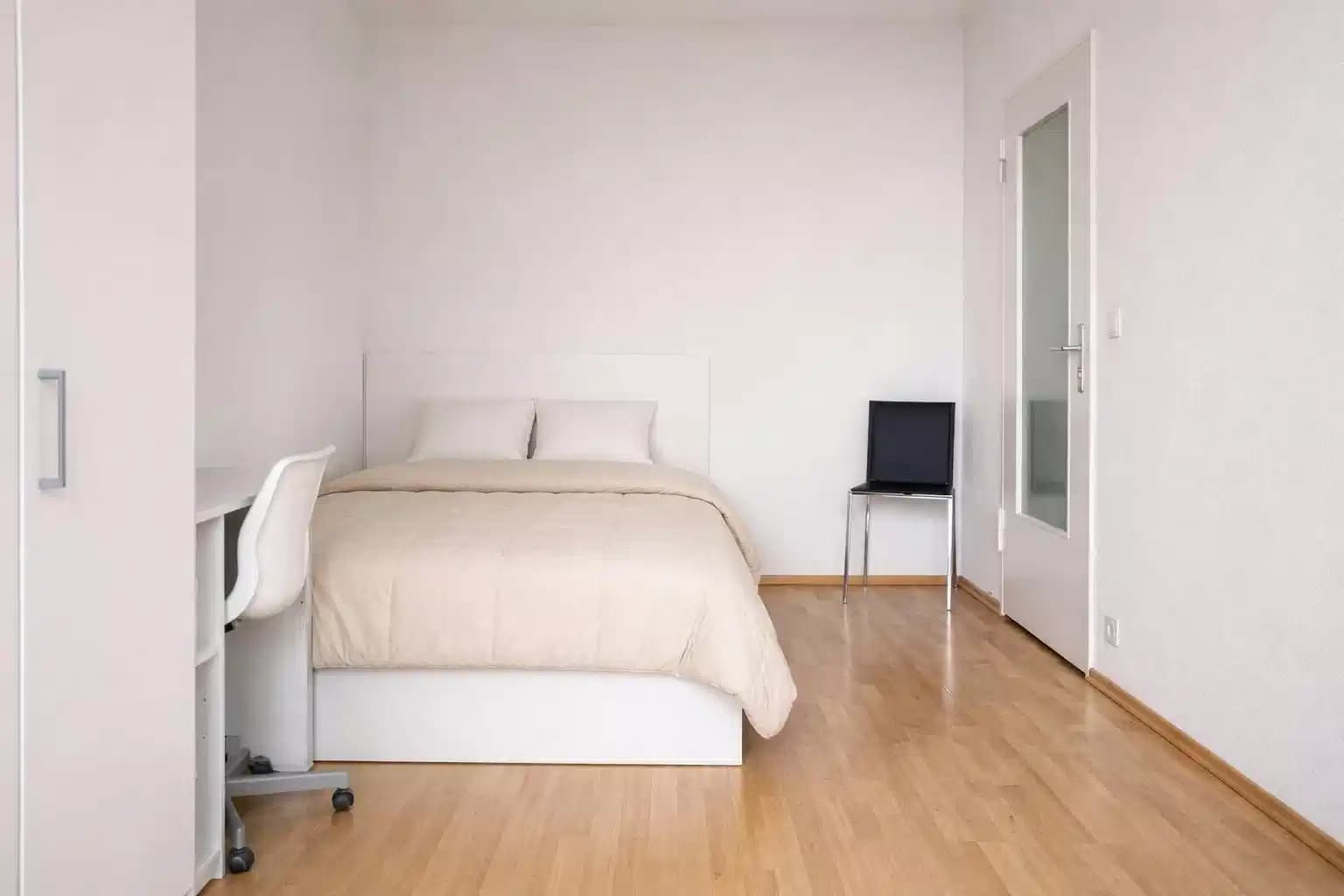 Room In 2 Bed 1 Bath (#32.2.106.)
