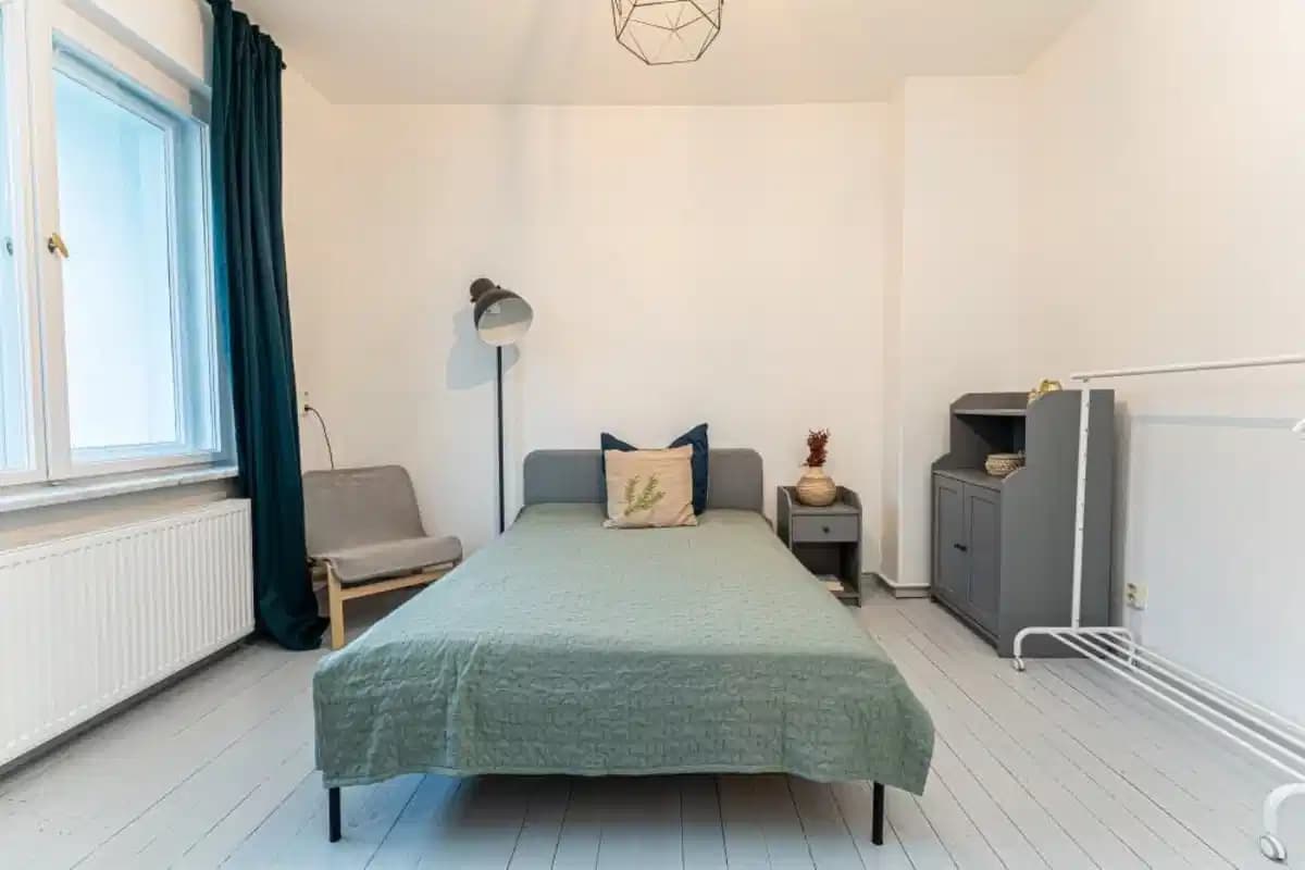 Room In 3 Bed 1 Bath (#L42.22.2.)