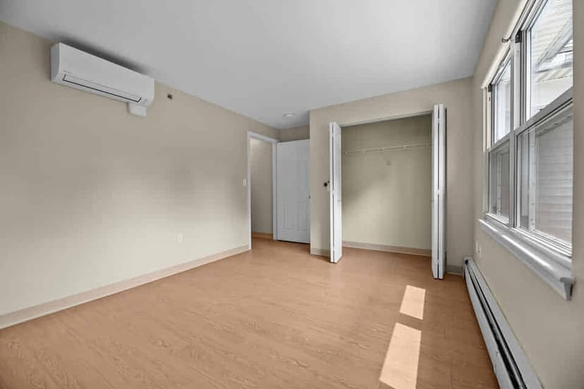 Mission Main, Boston image 15