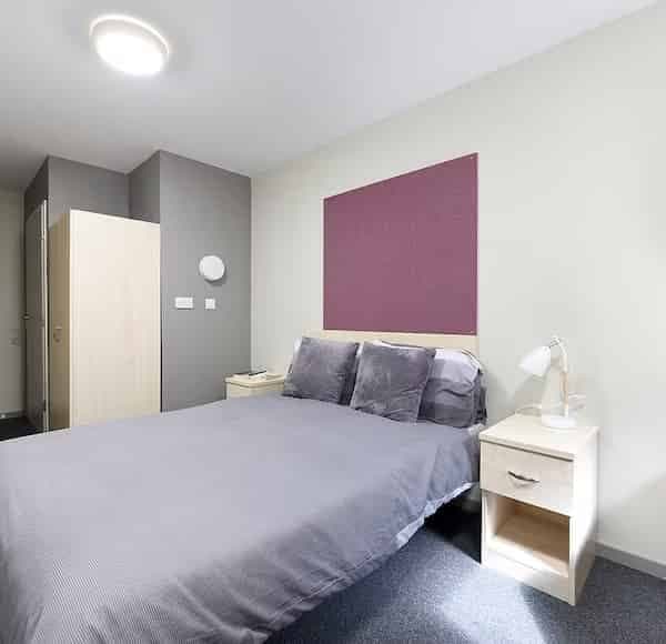 One Bed Apartment Silver