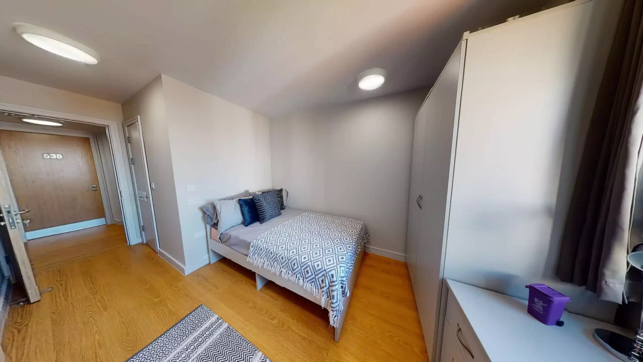 Standard Ensuite Room