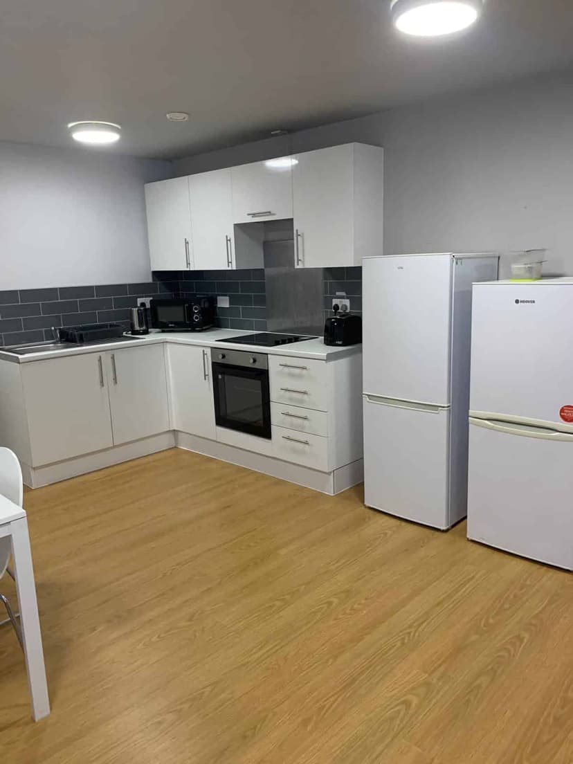 Vivo Queensland Place, Liverpool image 14