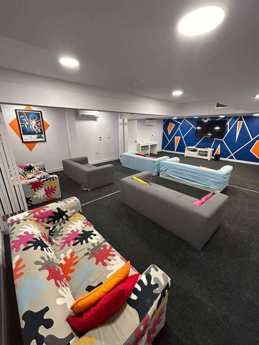 Vivo Queensland Place, Liverpool image 27