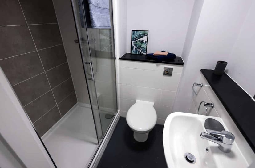 Vivo Queensland Place, Liverpool image 37