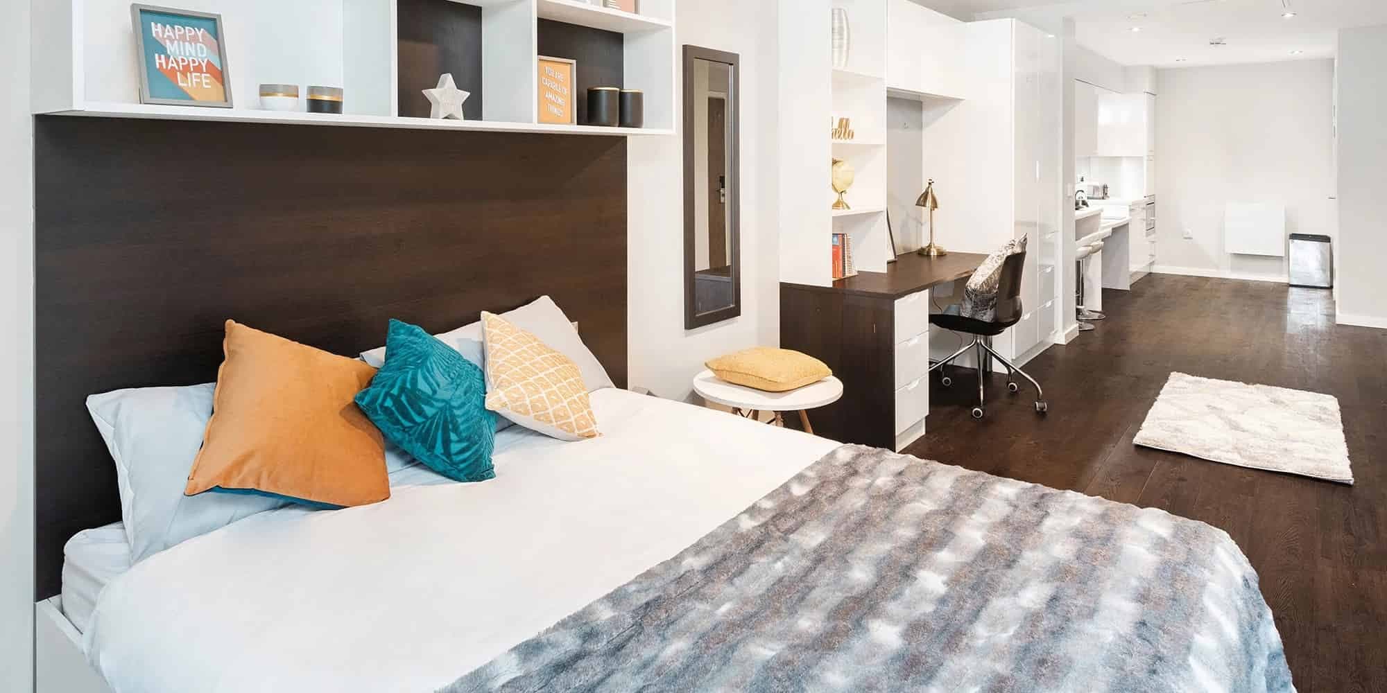 Platinum Studio Private Mid Level