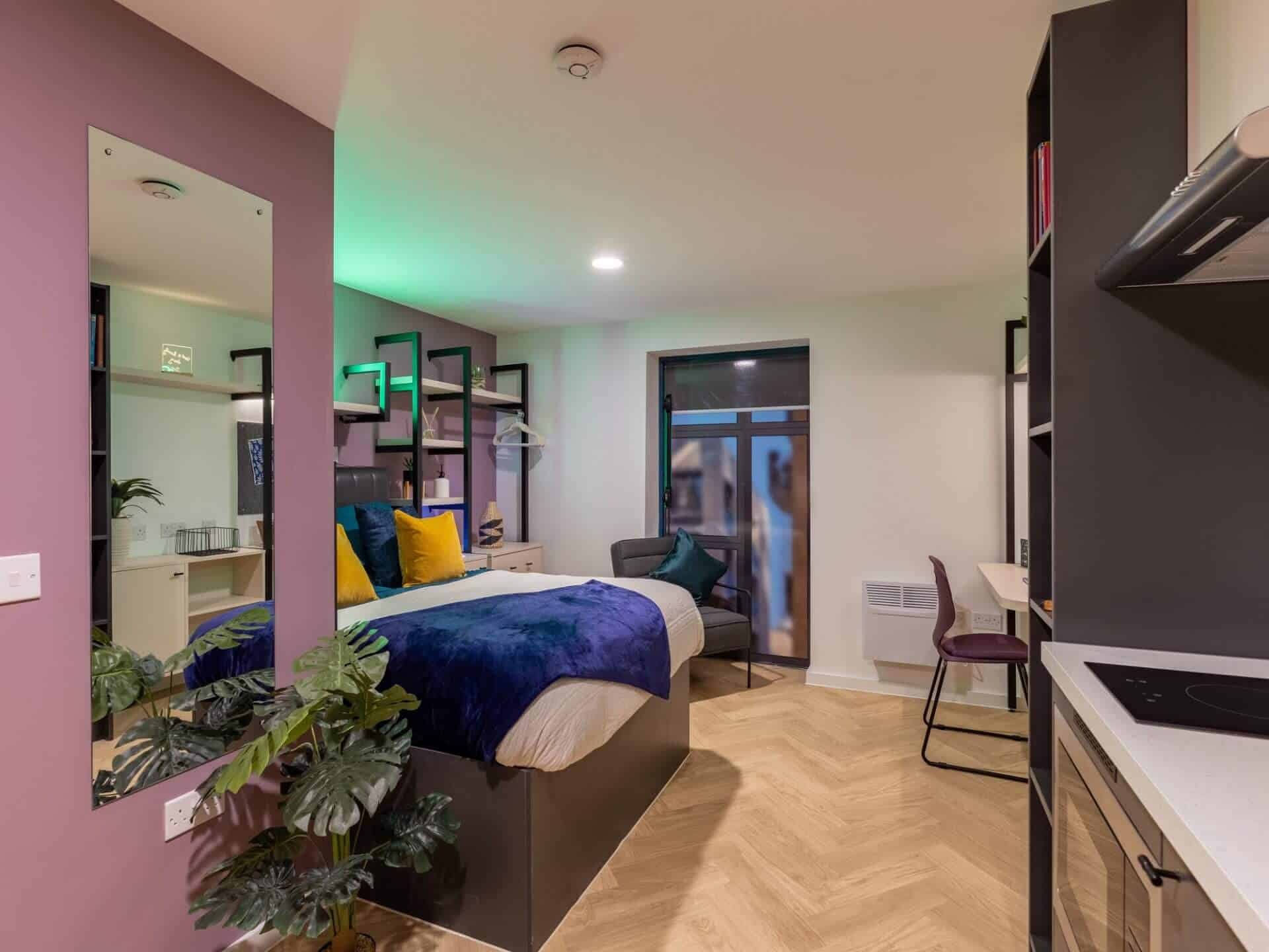 Premium Plus Studio