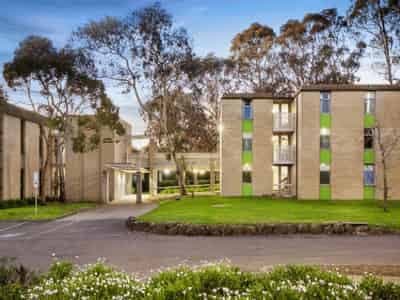 La Trobe University - Glenn College, Melbourne view 4