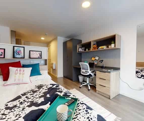 Studio Diamond Mid Level