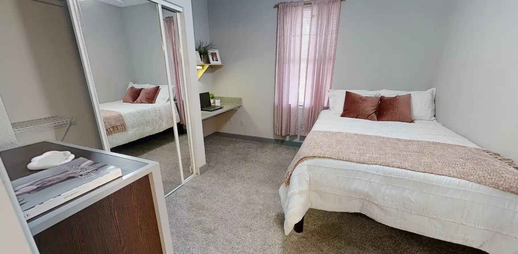 Private Room - Private Bath (4 Bed - 4 Bath)