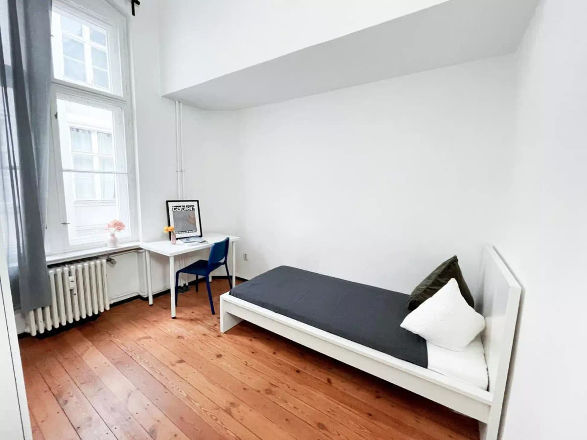 RM Potsdamer Straße 102, Berlin